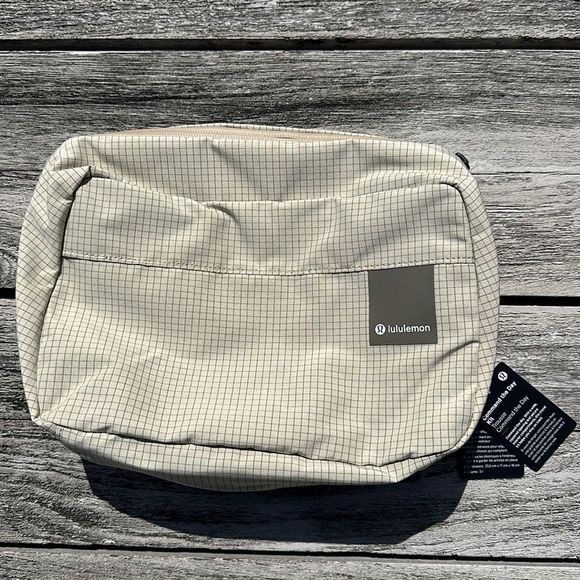 lululemon athletica Other - LULULEMON COMMAND THE DAY KIT 5L Travel Kit NWT